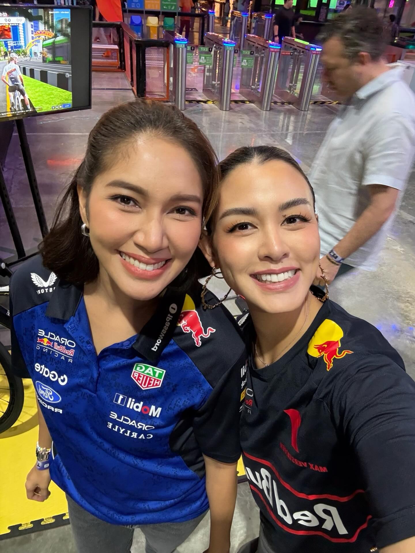 ชาย - ชาตโยดม หิรัญยัษฐิติ