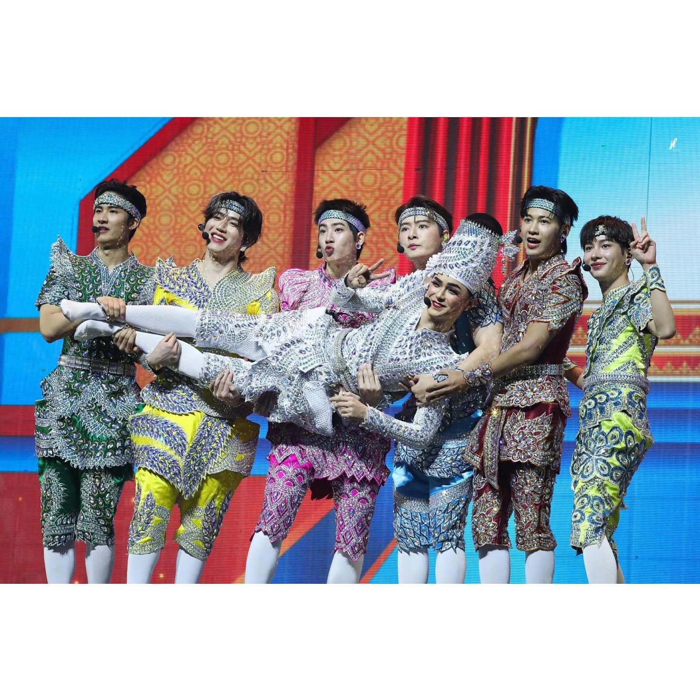 แบงค์ - ศรราม น้ำเพชร