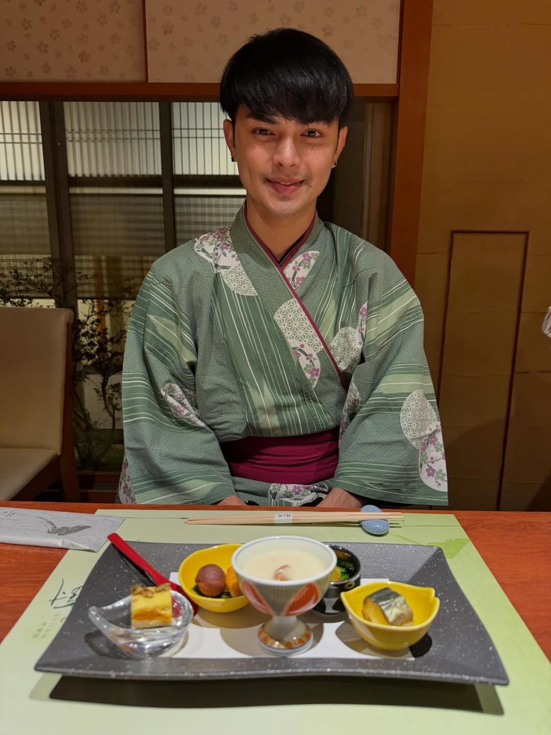 แบงค์ - ศรราม น้ำเพชร