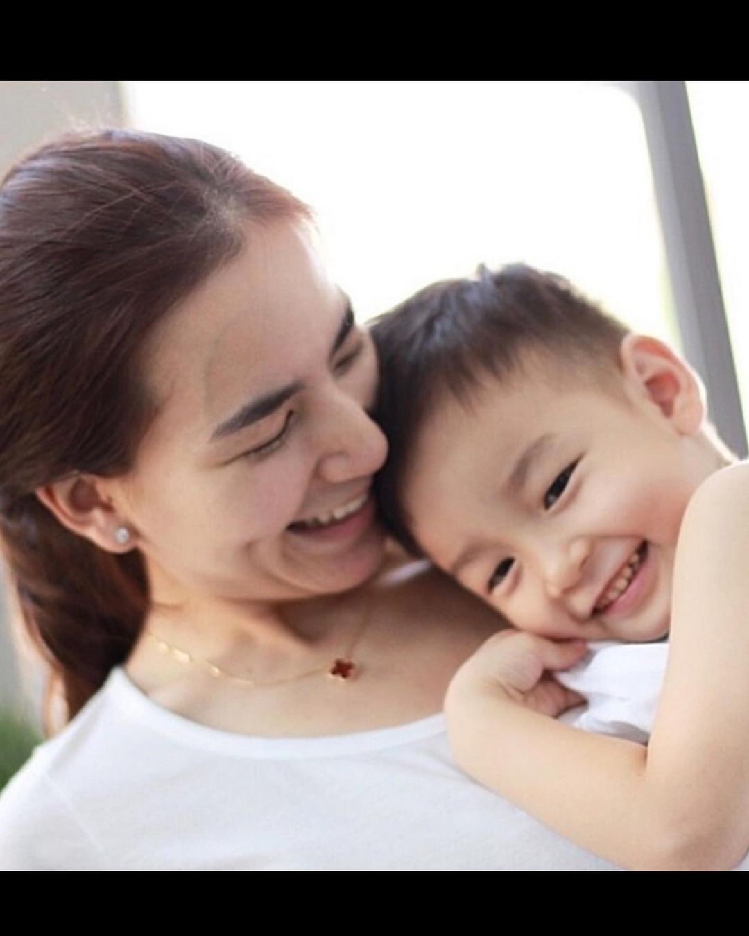 พลอย - ชิดจันทร์ ห่ง
