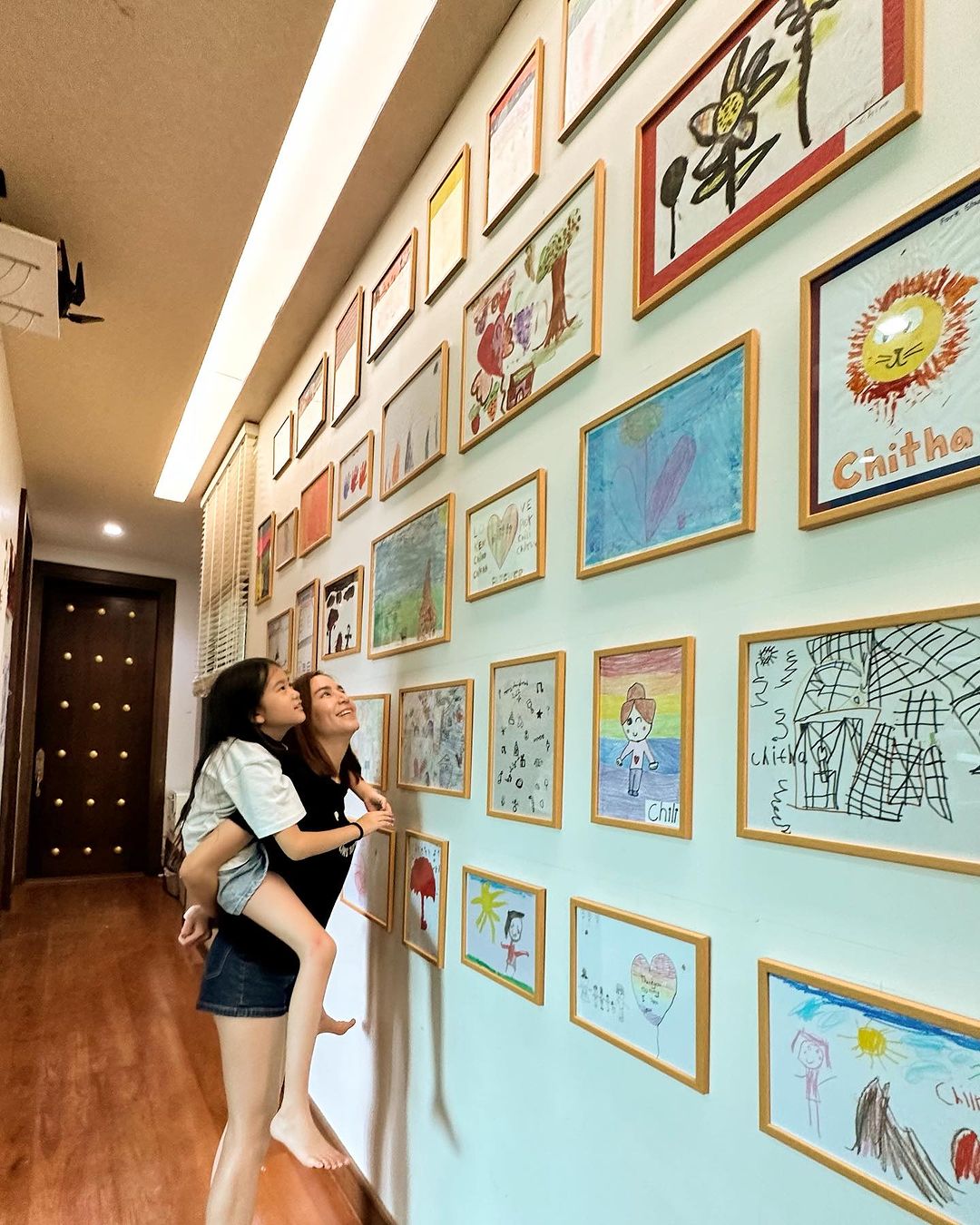 พลอย - ชิดจันทร์ ห่ง