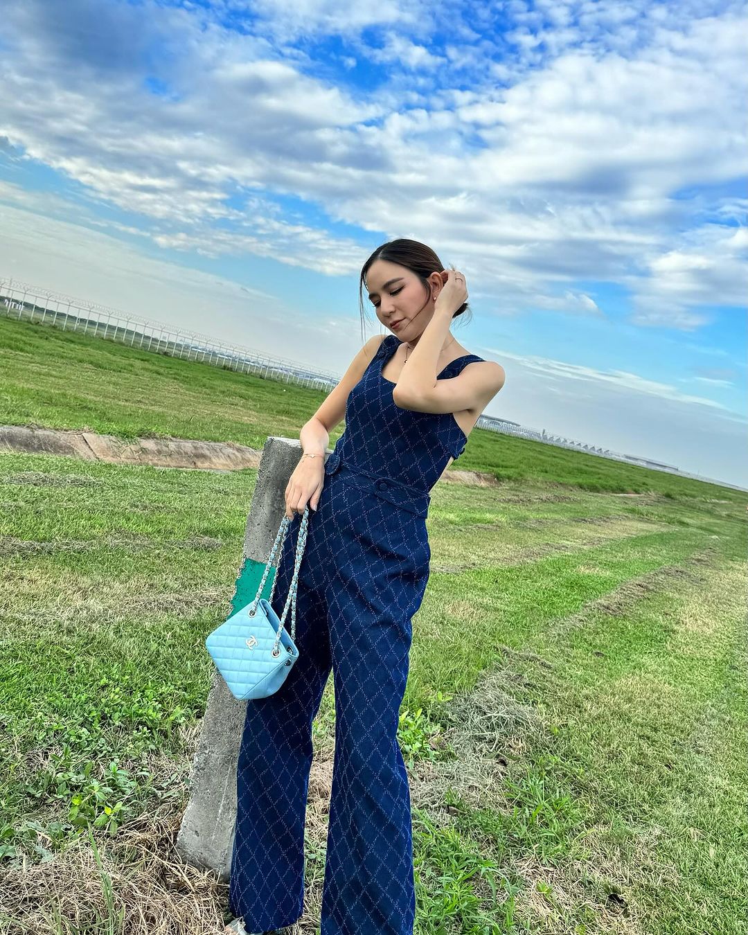 พลอย - ชิดจันทร์ ห่ง