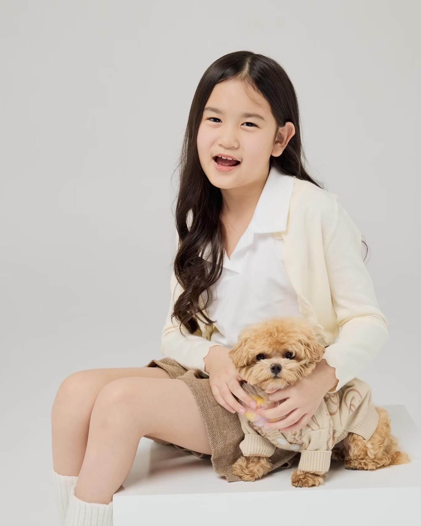 พลอย - ชิดจันทร์ ห่ง