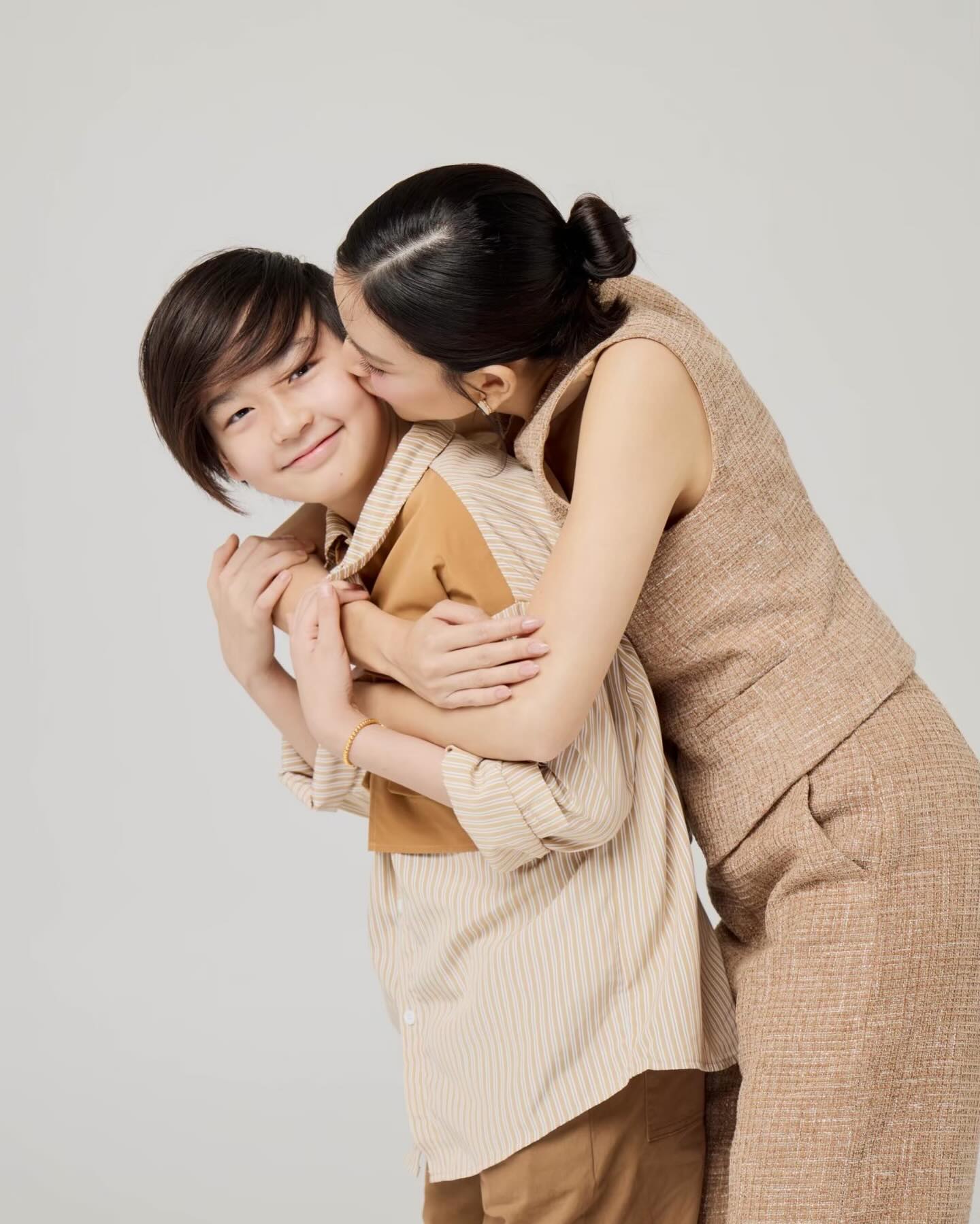 พลอย - ชิดจันทร์ ห่ง