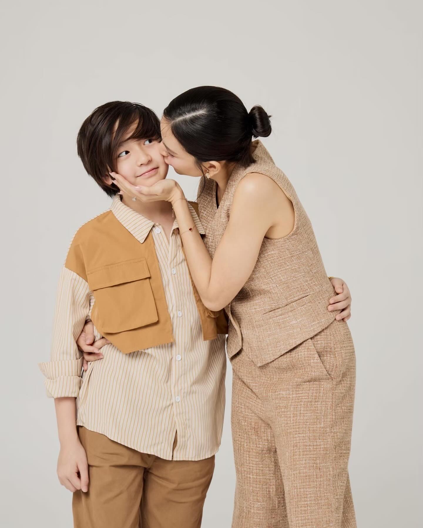 พลอย - ชิดจันทร์ ห่ง