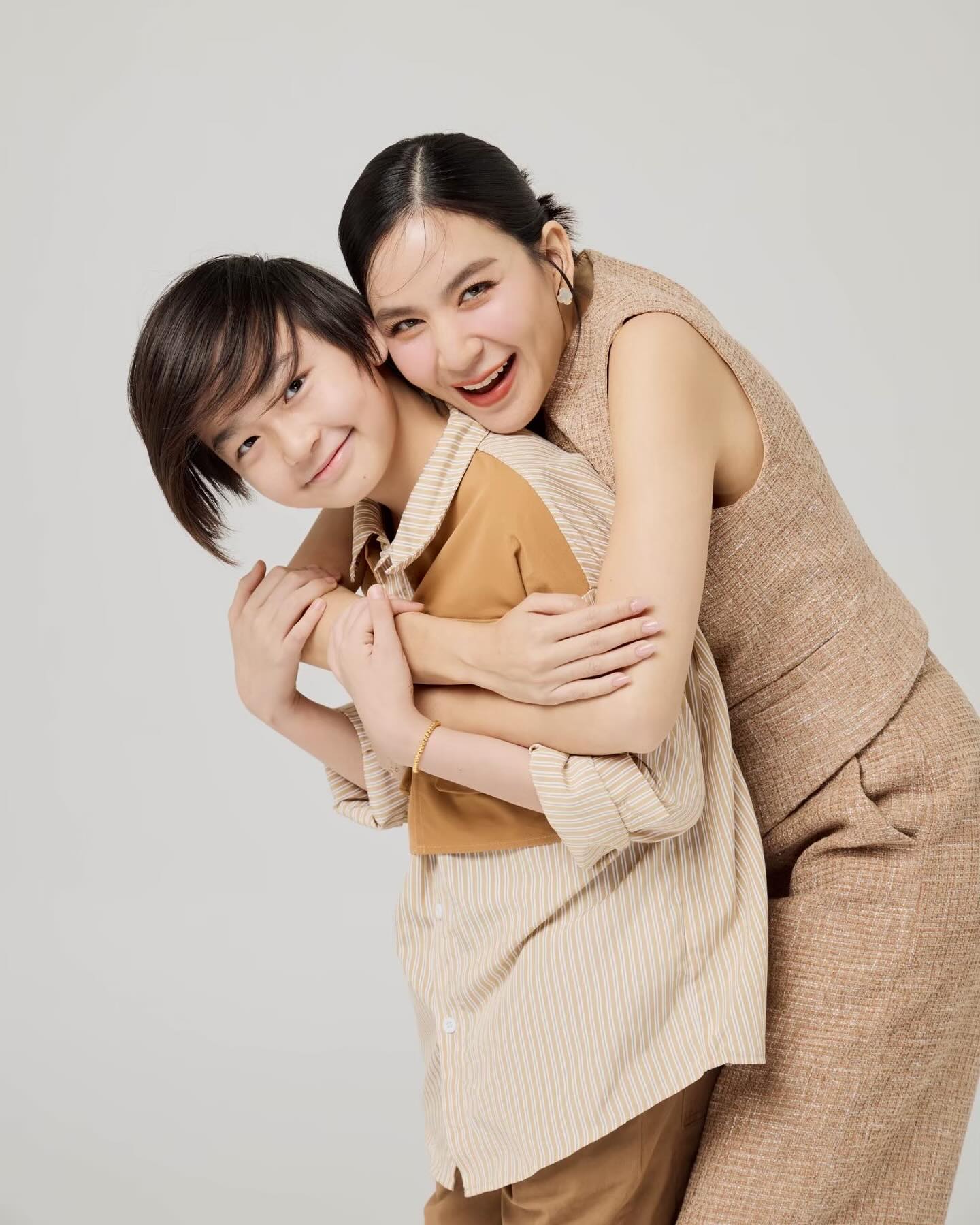 พลอย - ชิดจันทร์ ห่ง