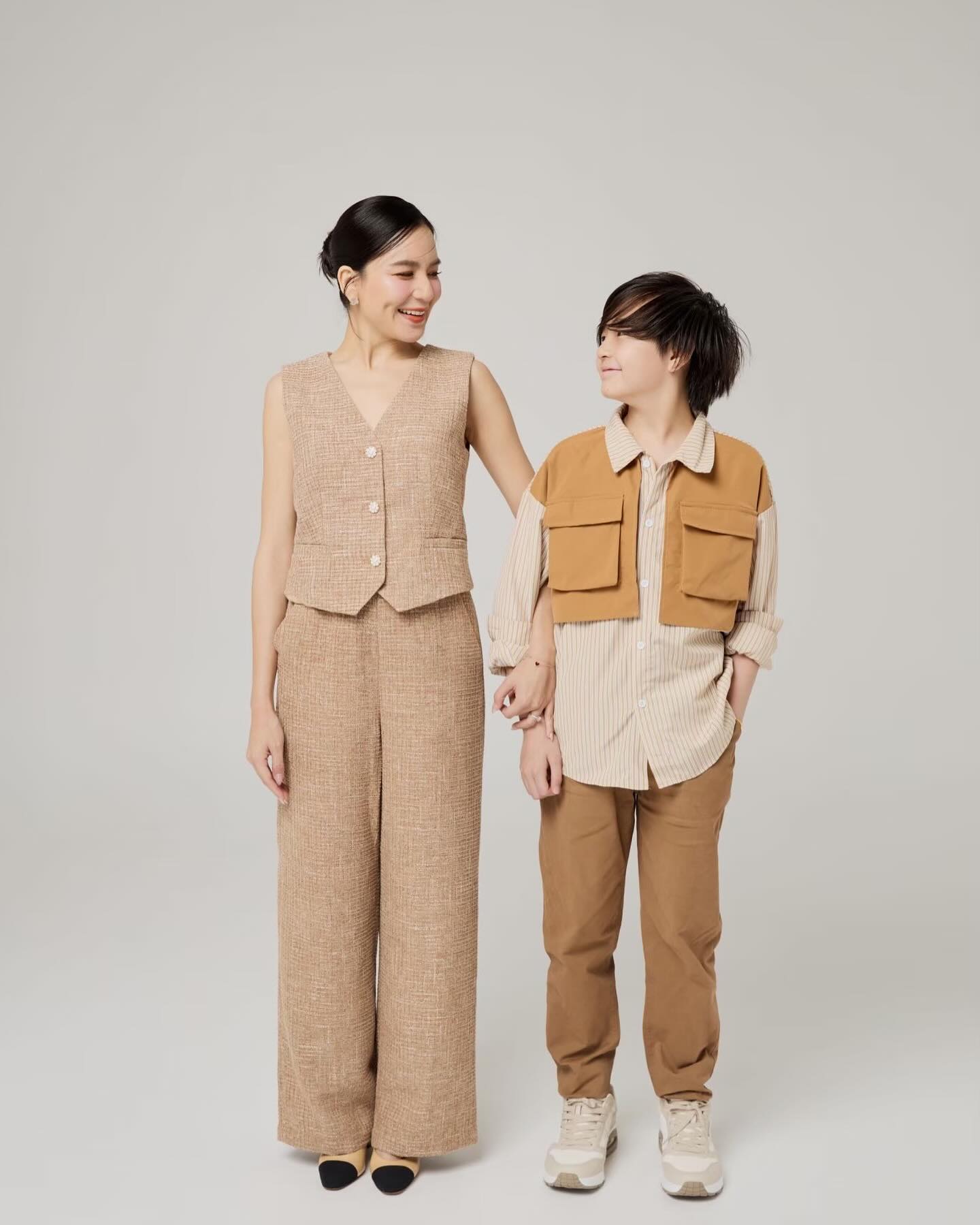พลอย - ชิดจันทร์ ห่ง