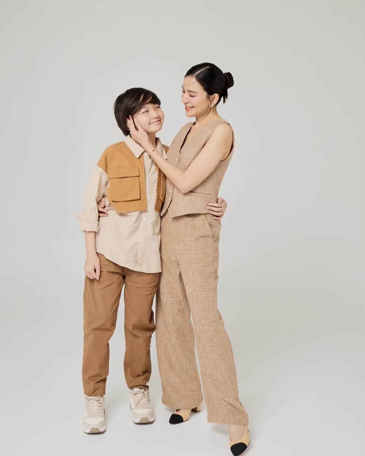 พลอย - ชิดจันทร์ ห่ง