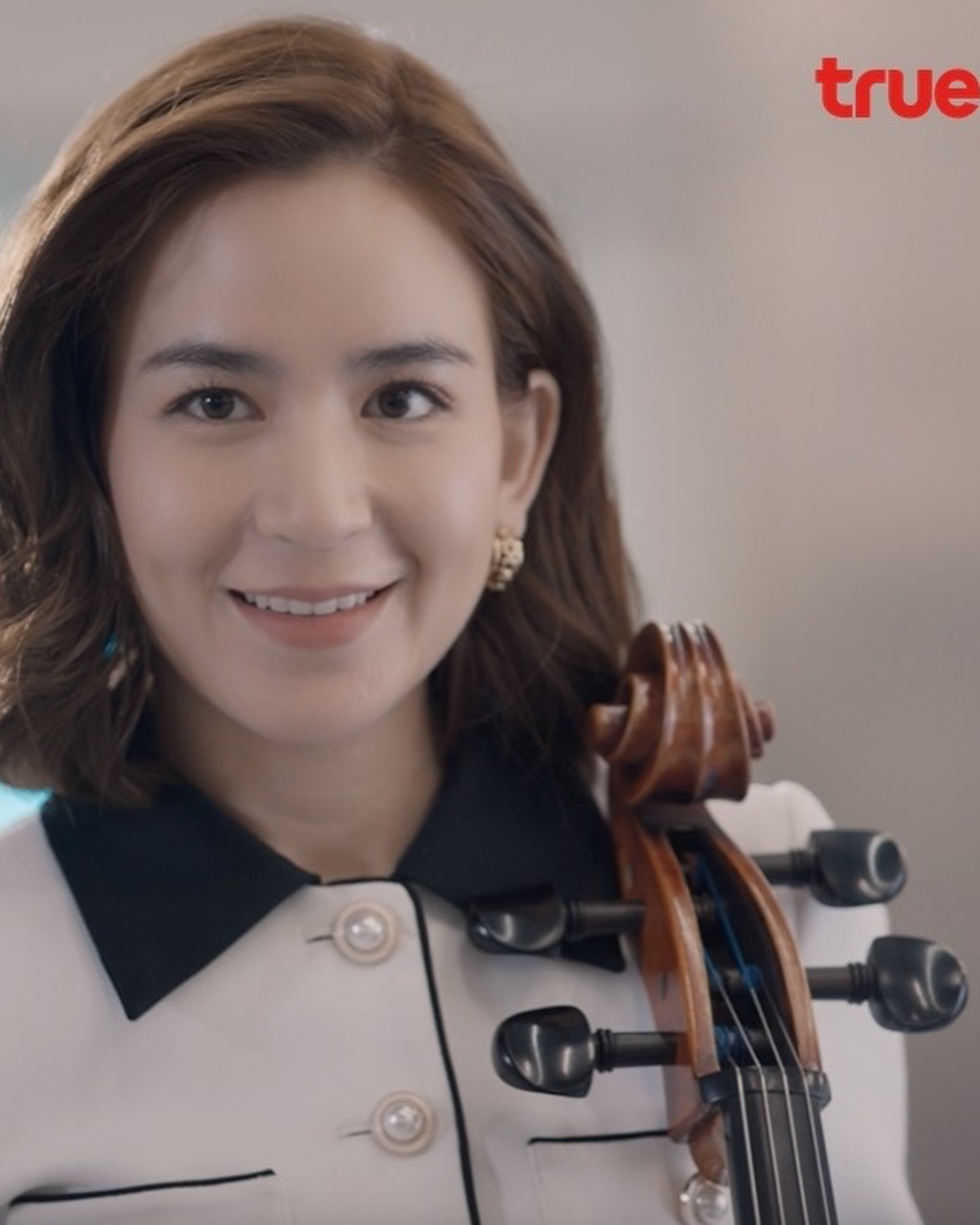 พลอย - ชิดจันทร์ ห่ง