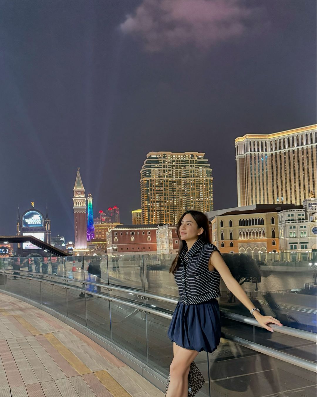 พลอย - ชิดจันทร์ ห่ง