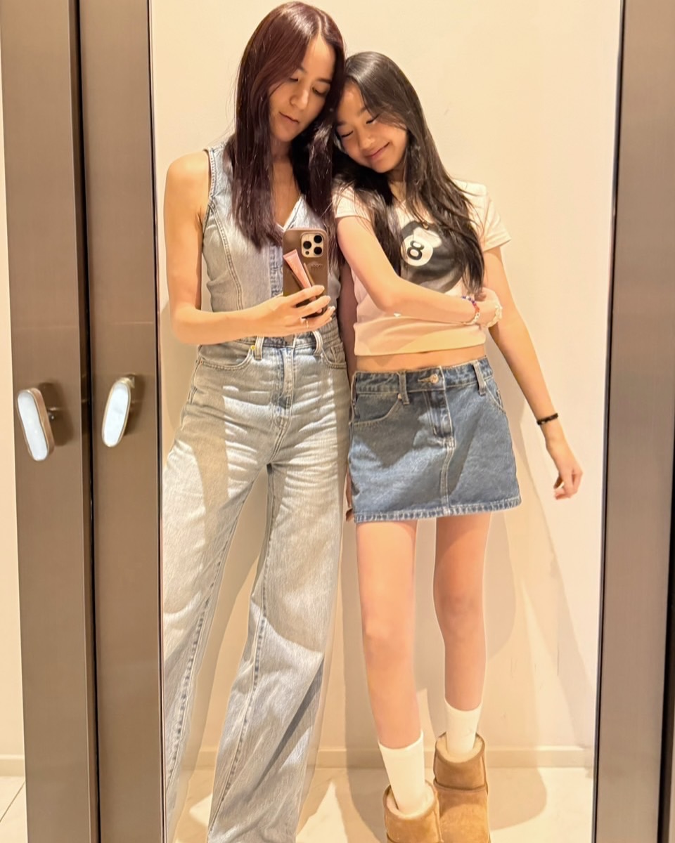 พลอย - ชิดจันทร์ ห่ง