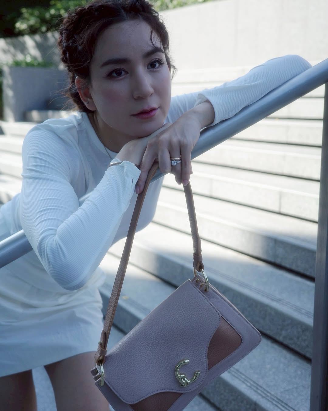 พลอย - ชิดจันทร์ ห่ง
