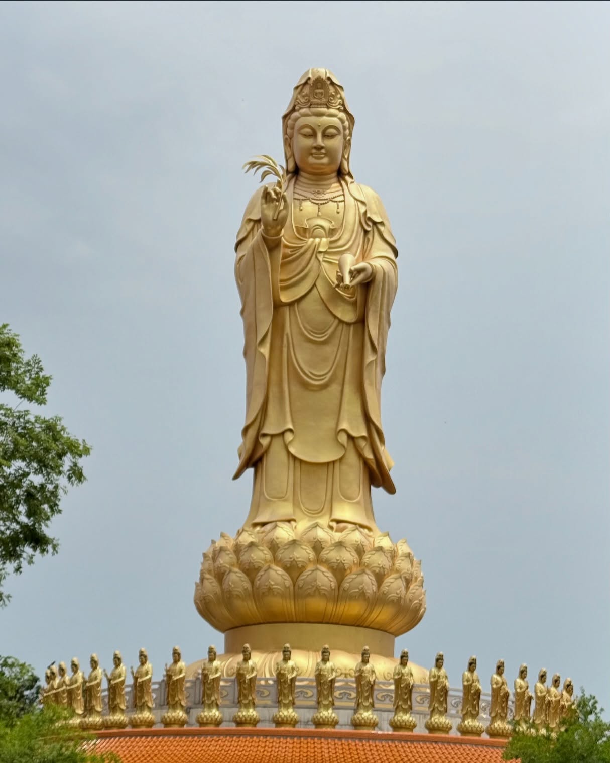 พลอย - ชิดจันทร์ ห่ง