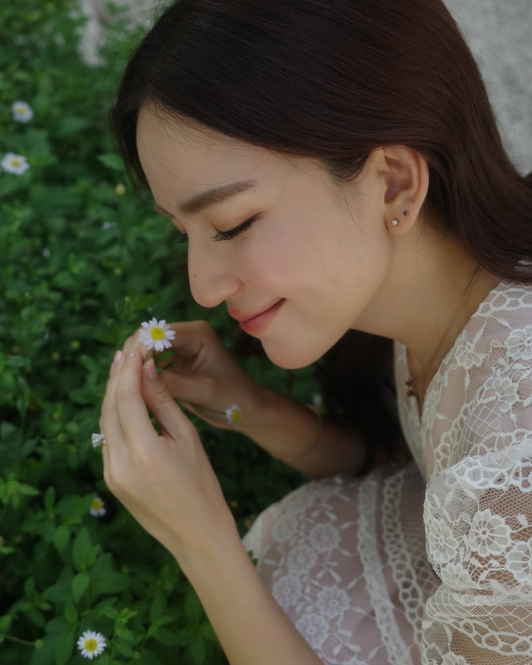 พลอย - ชิดจันทร์ ห่ง