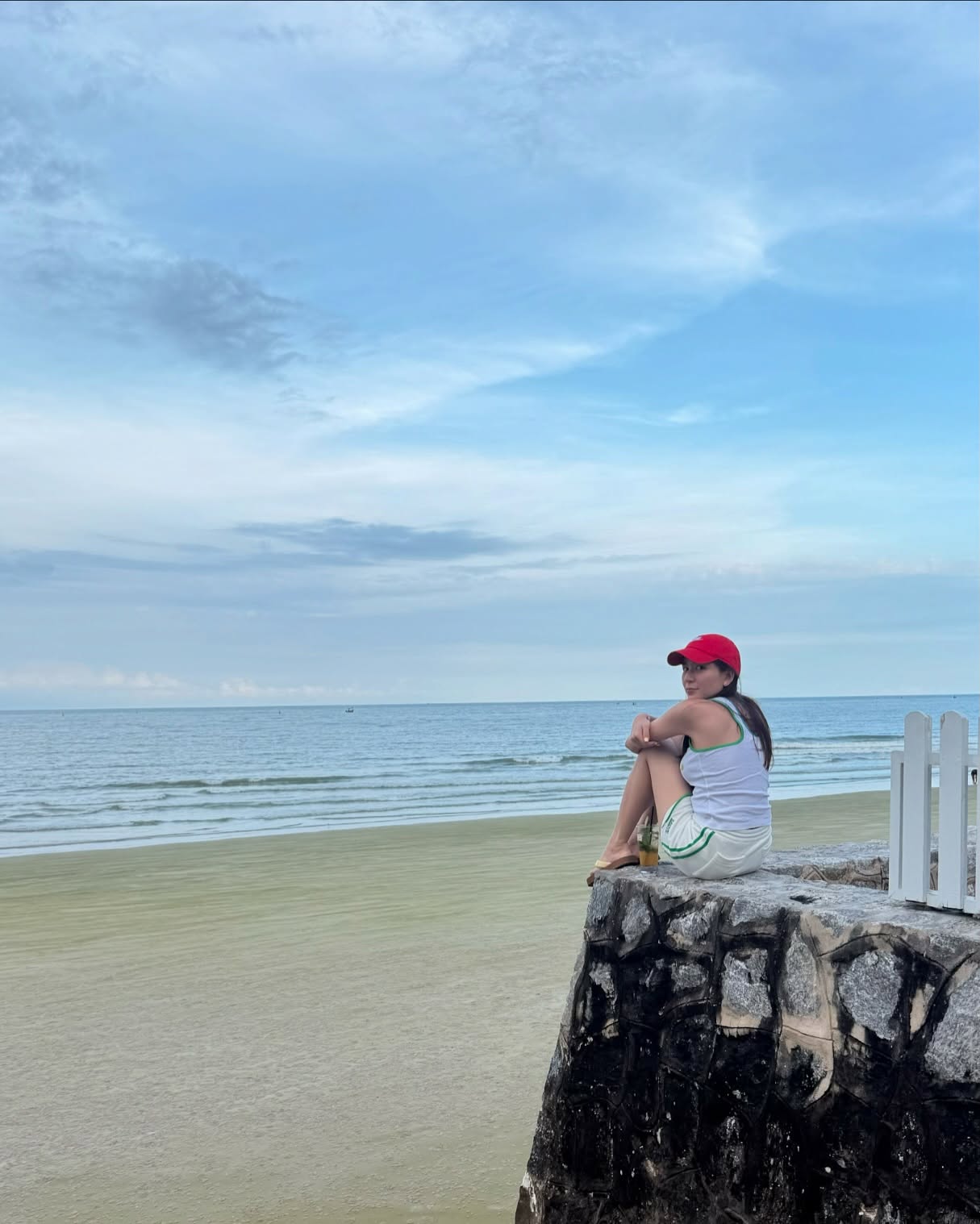 พลอย - ชิดจันทร์ ห่ง