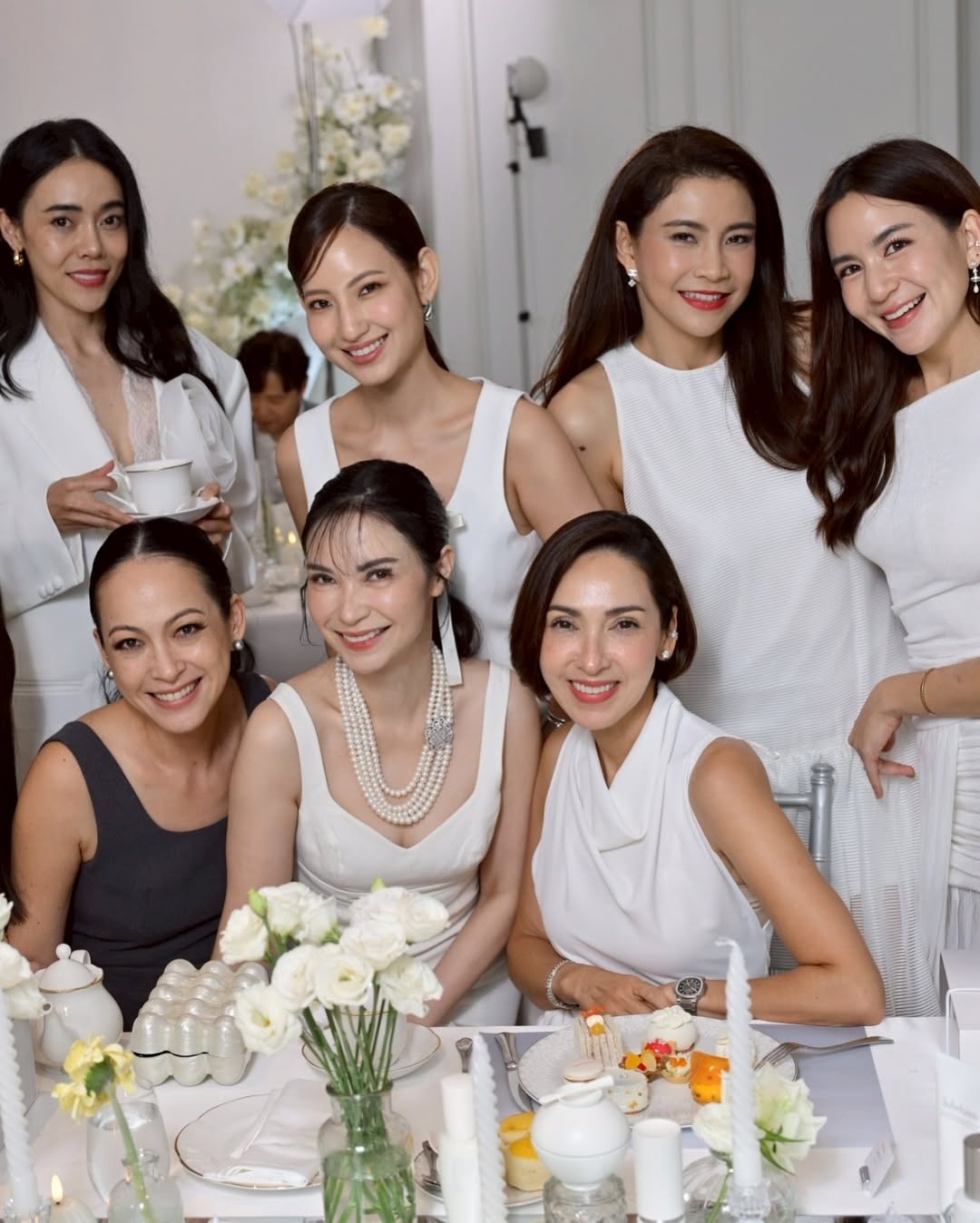 พลอย - ชิดจันทร์ ห่ง