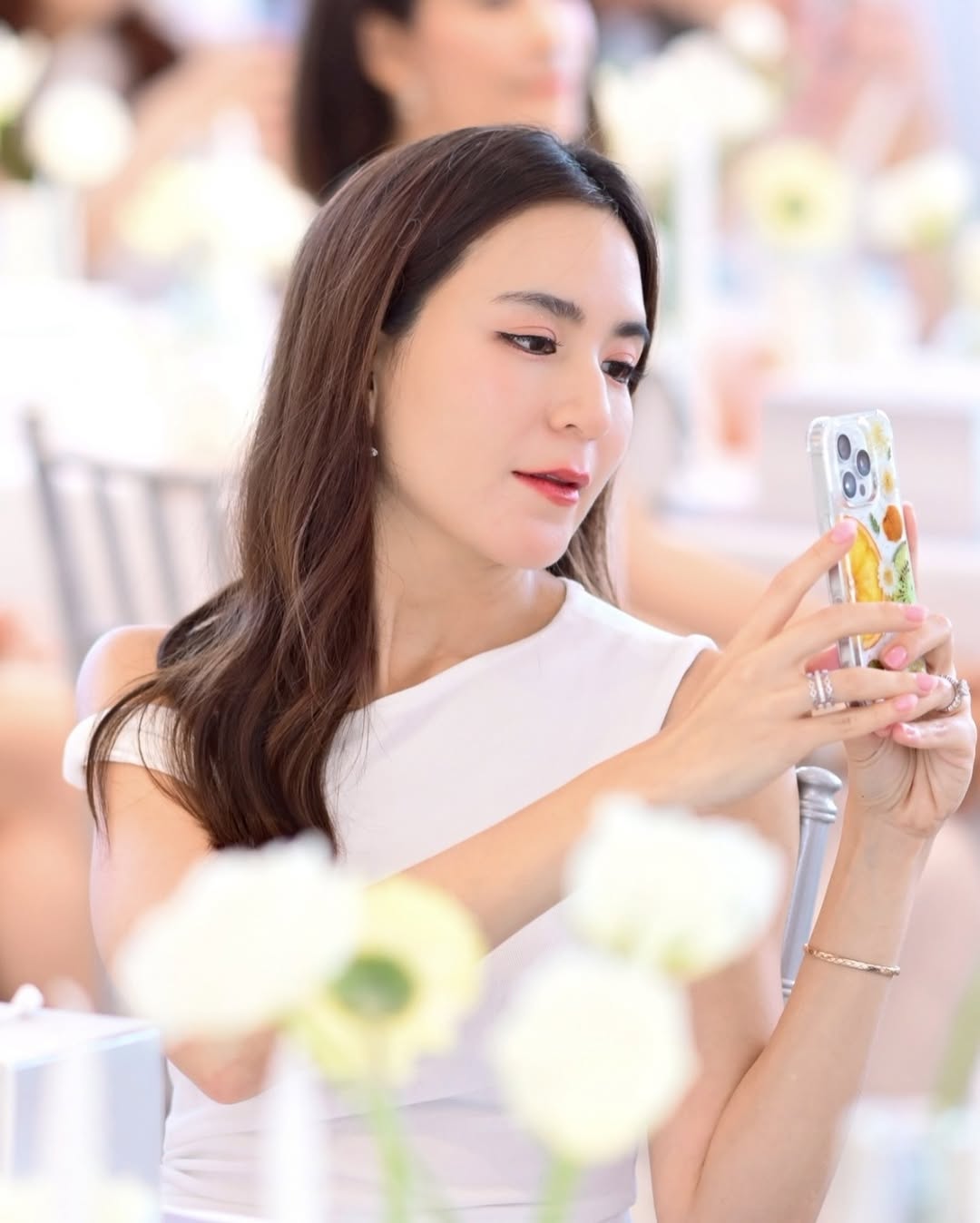 พลอย - ชิดจันทร์ ห่ง