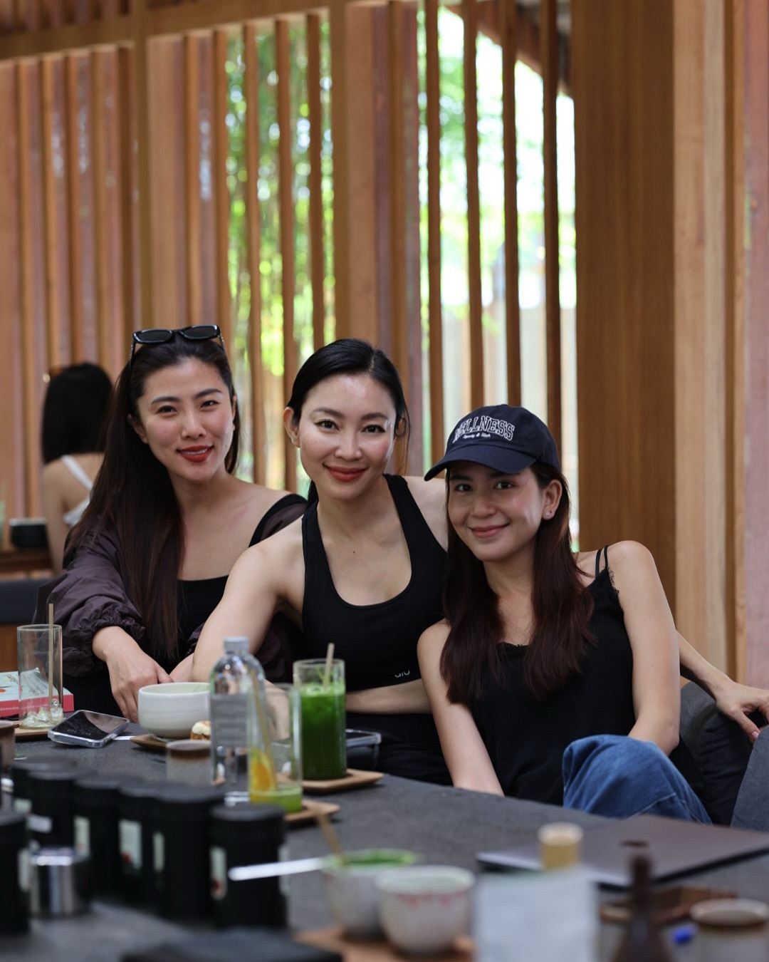 พลอย - ชิดจันทร์ ห่ง