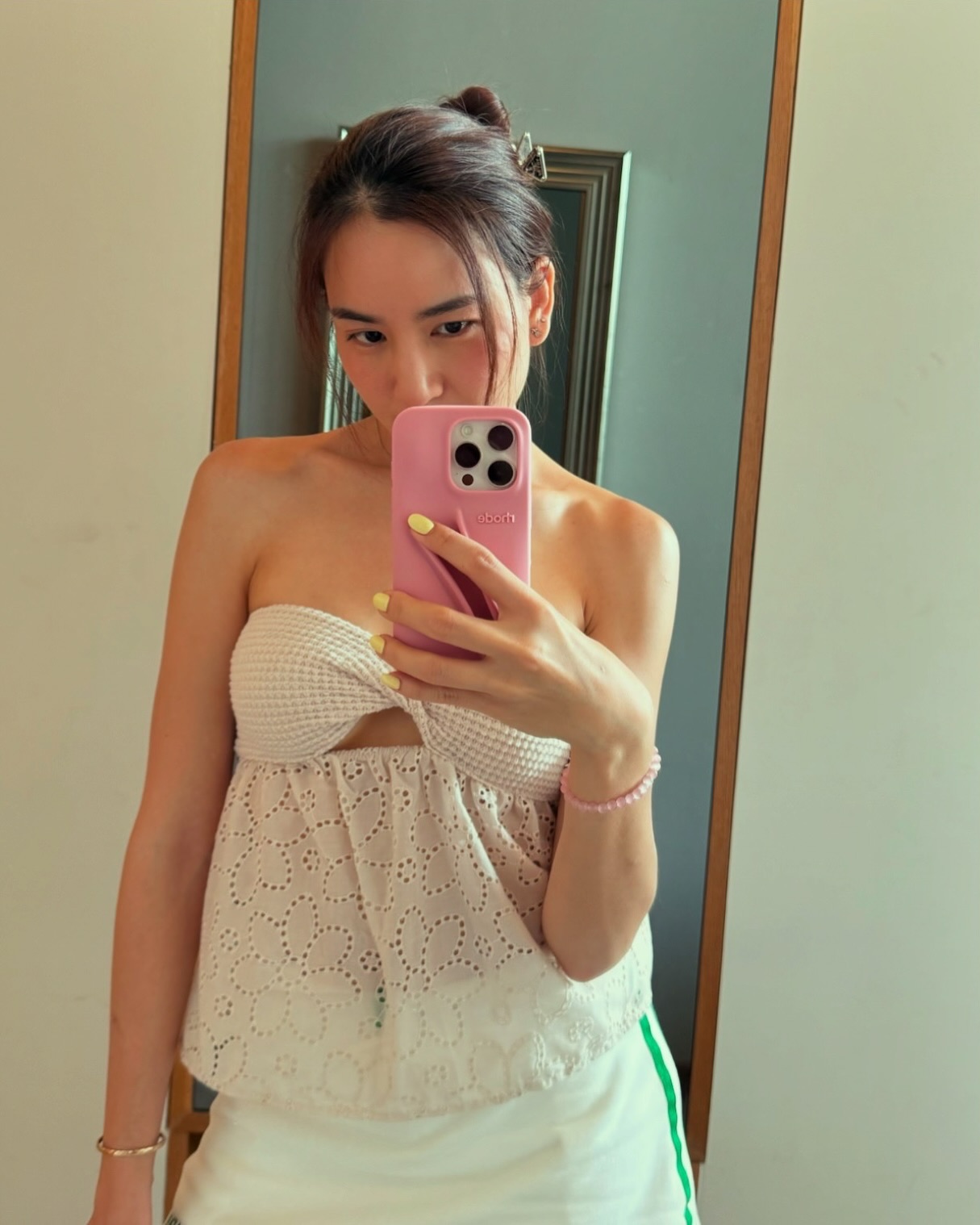 พลอย - ชิดจันทร์ ห่ง