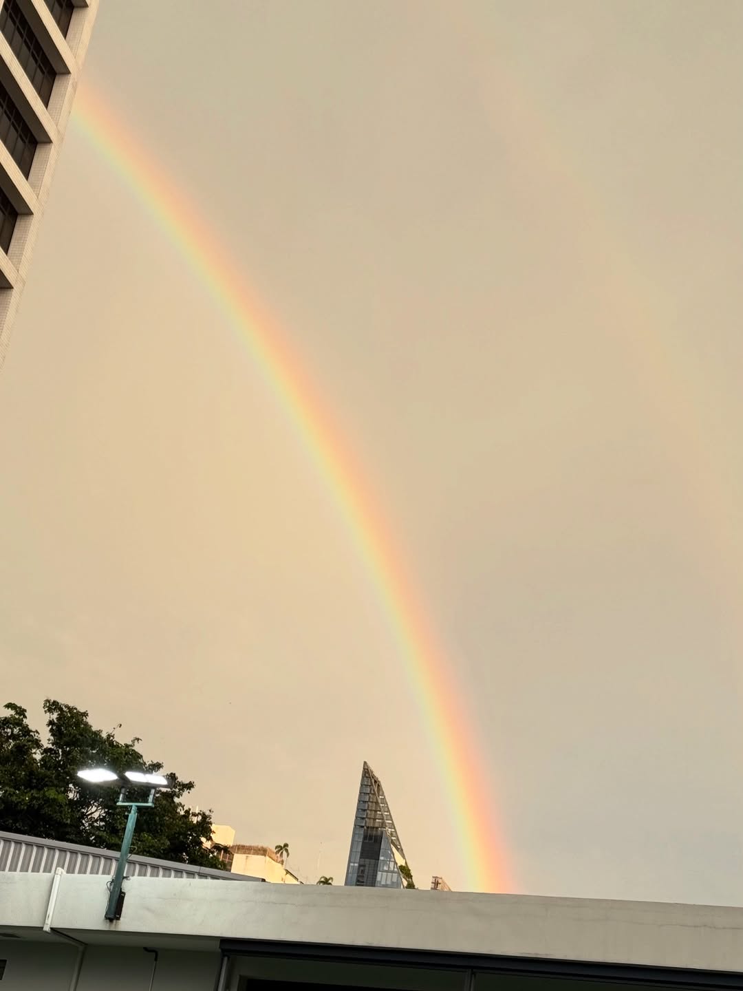 พลอย - ชิดจันทร์ ห่ง