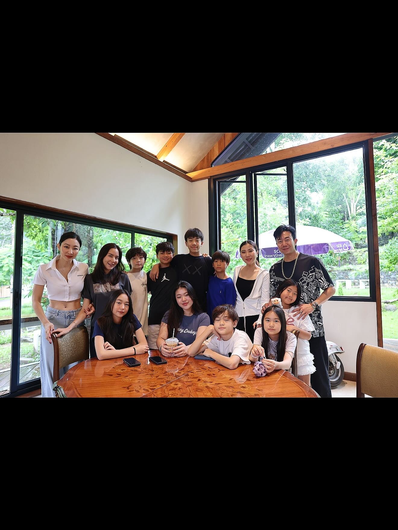 พลอย - ชิดจันทร์ ห่ง