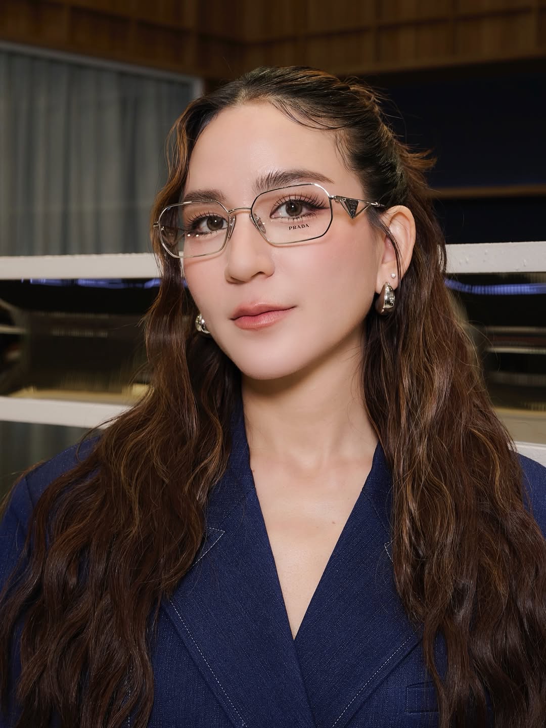 พลอย - ชิดจันทร์ ห่ง