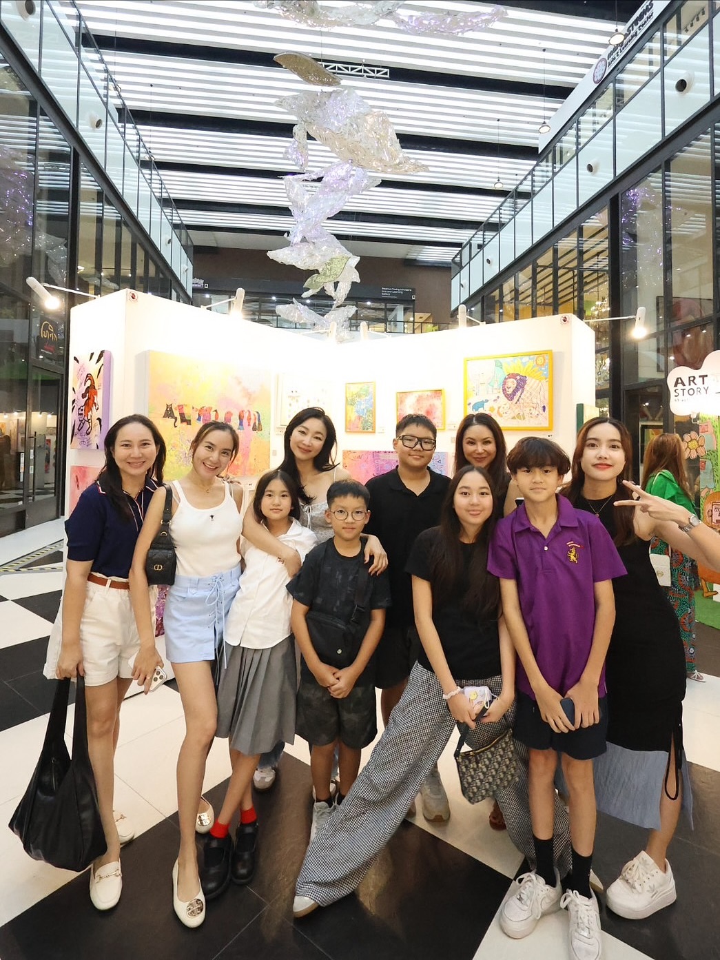 พลอย - ชิดจันทร์ ห่ง