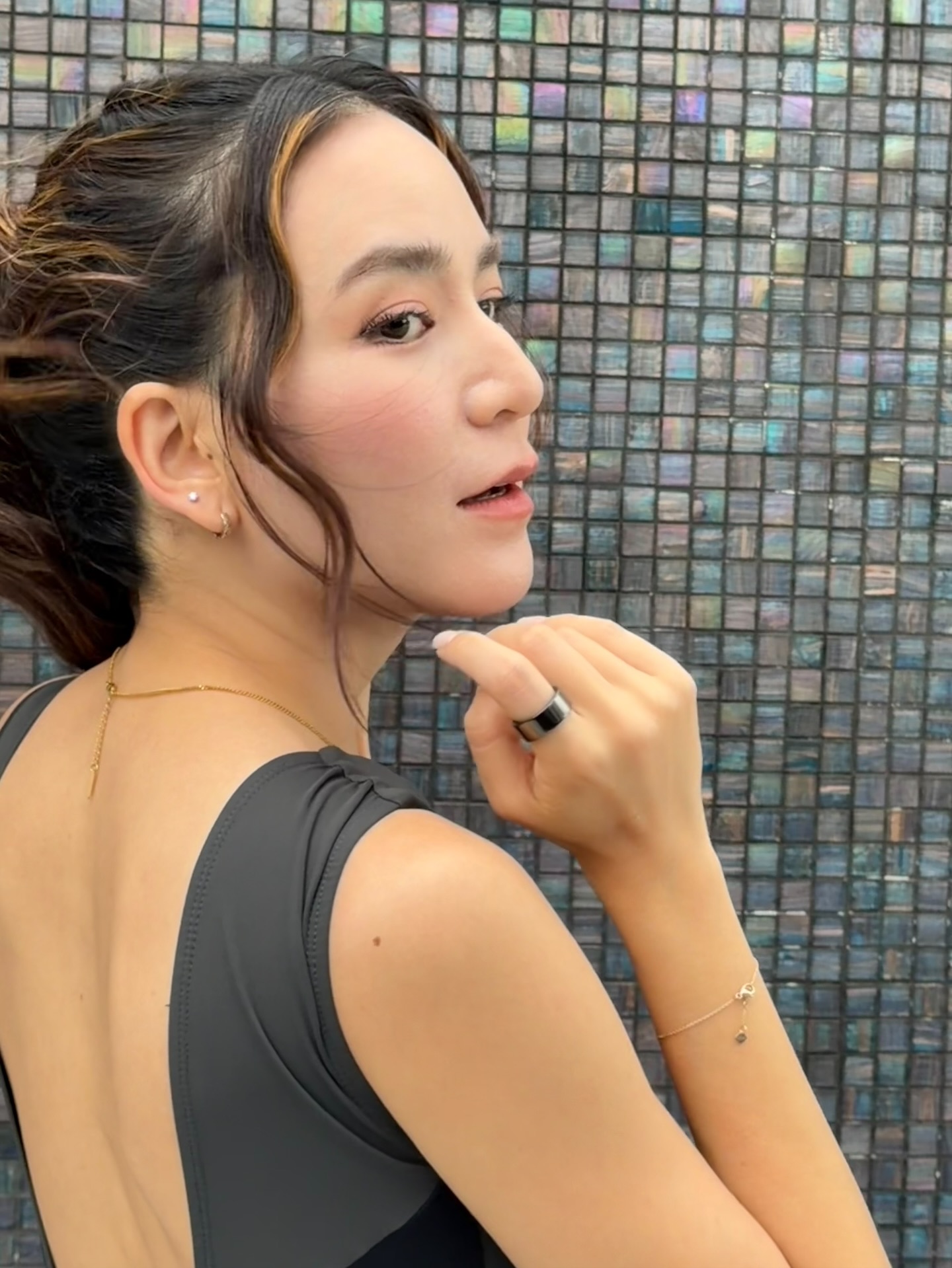 พลอย - ชิดจันทร์ ห่ง