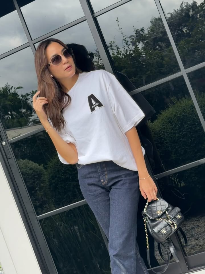 พลอย - ชิดจันทร์ ห่ง