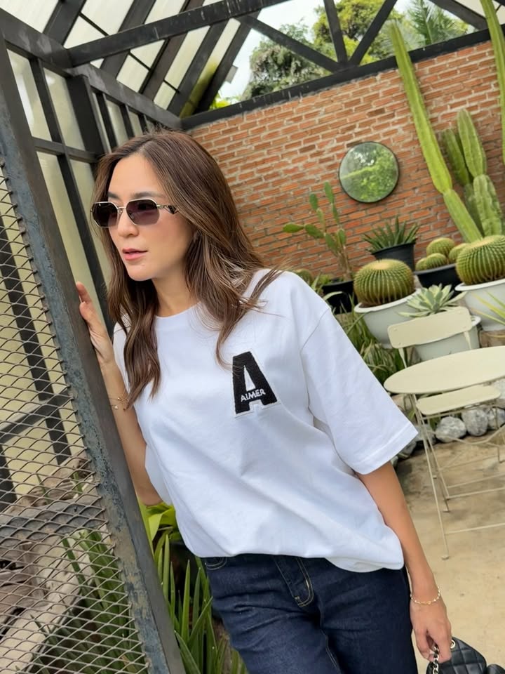 พลอย - ชิดจันทร์ ห่ง