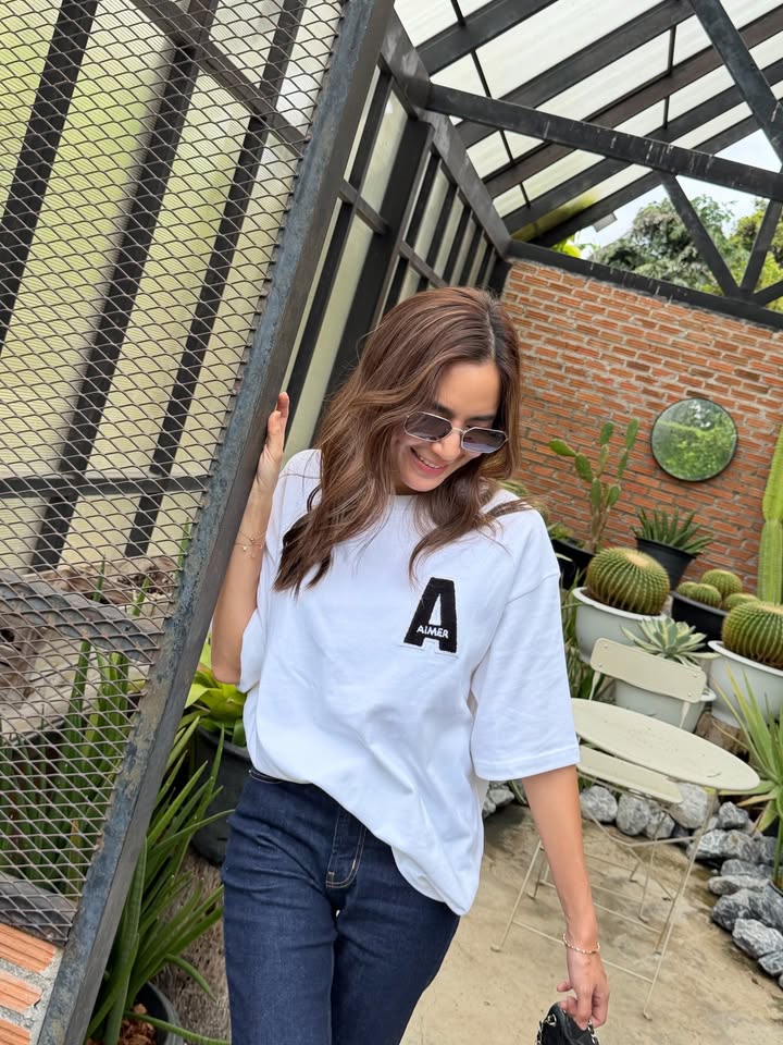 พลอย - ชิดจันทร์ ห่ง