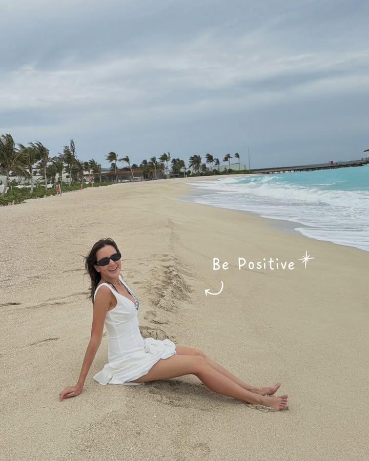 พลอย - ชิดจันทร์ ห่ง