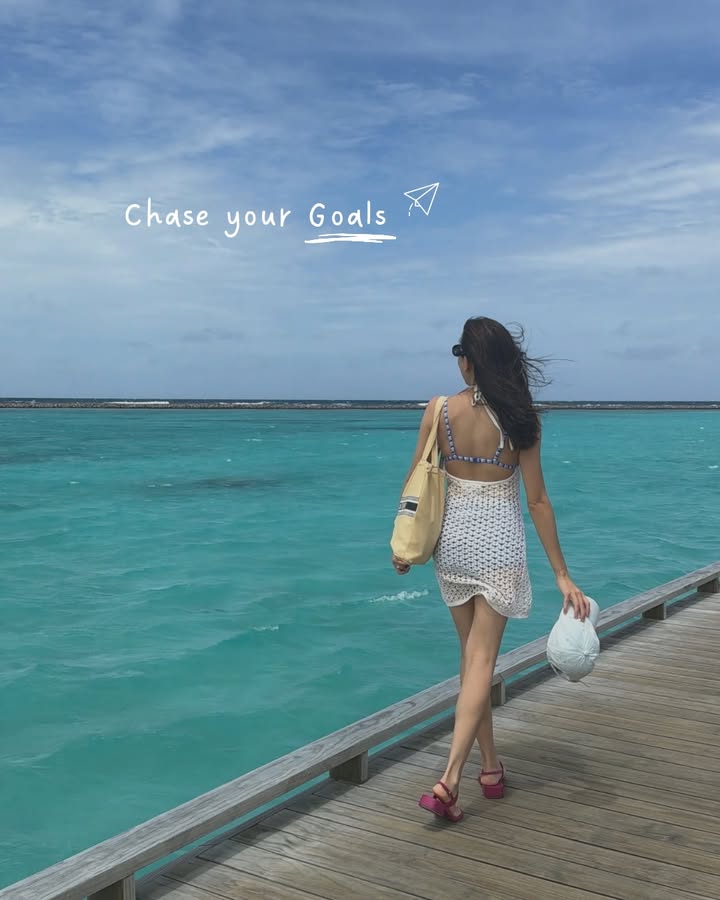 พลอย - ชิดจันทร์ ห่ง