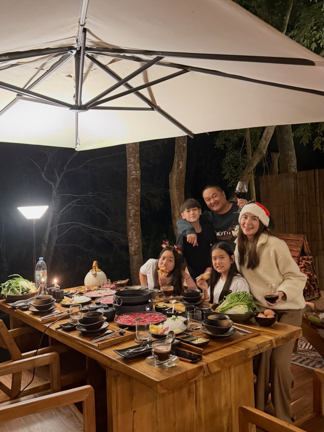 พลอย - ชิดจันทร์ ห่ง