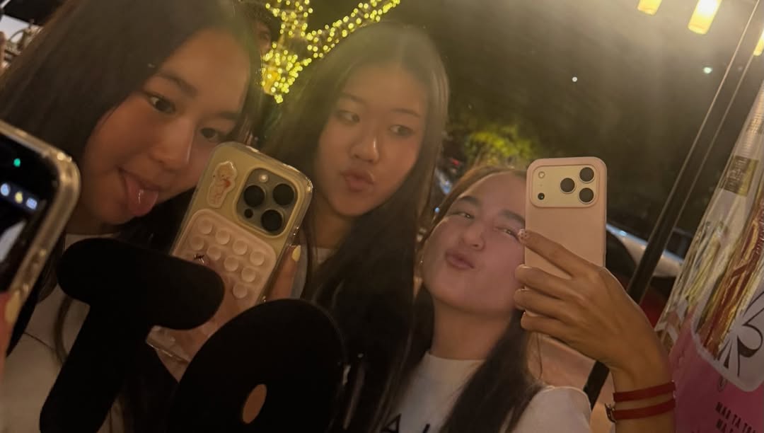 พลอย - ชิดจันทร์ ห่ง