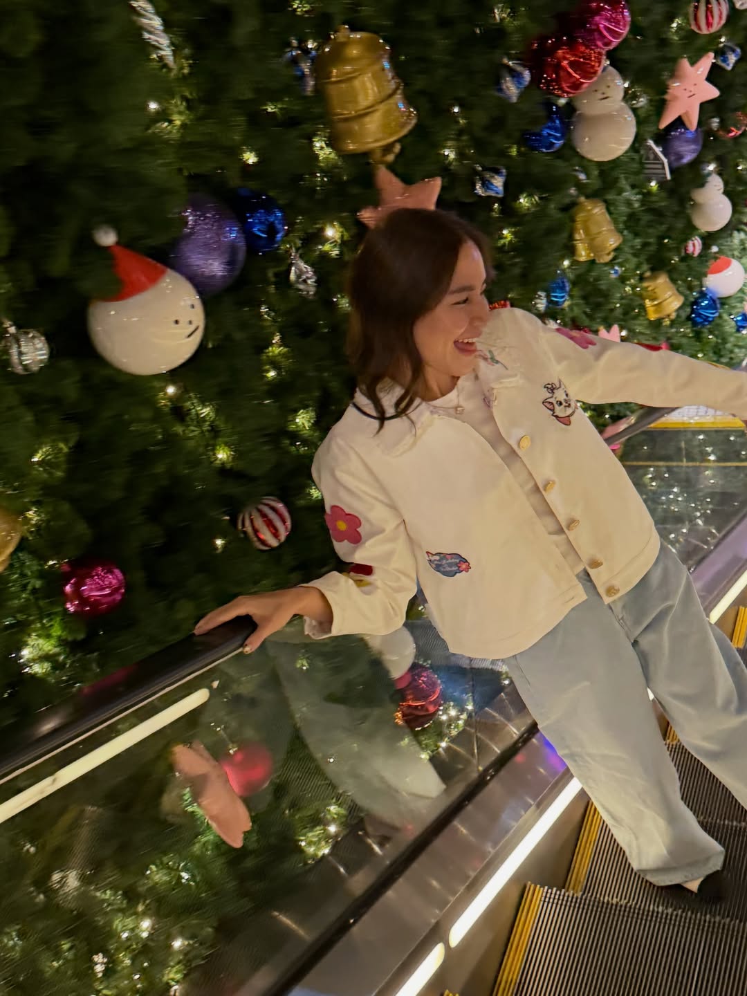 พลอย - ชิดจันทร์ ห่ง