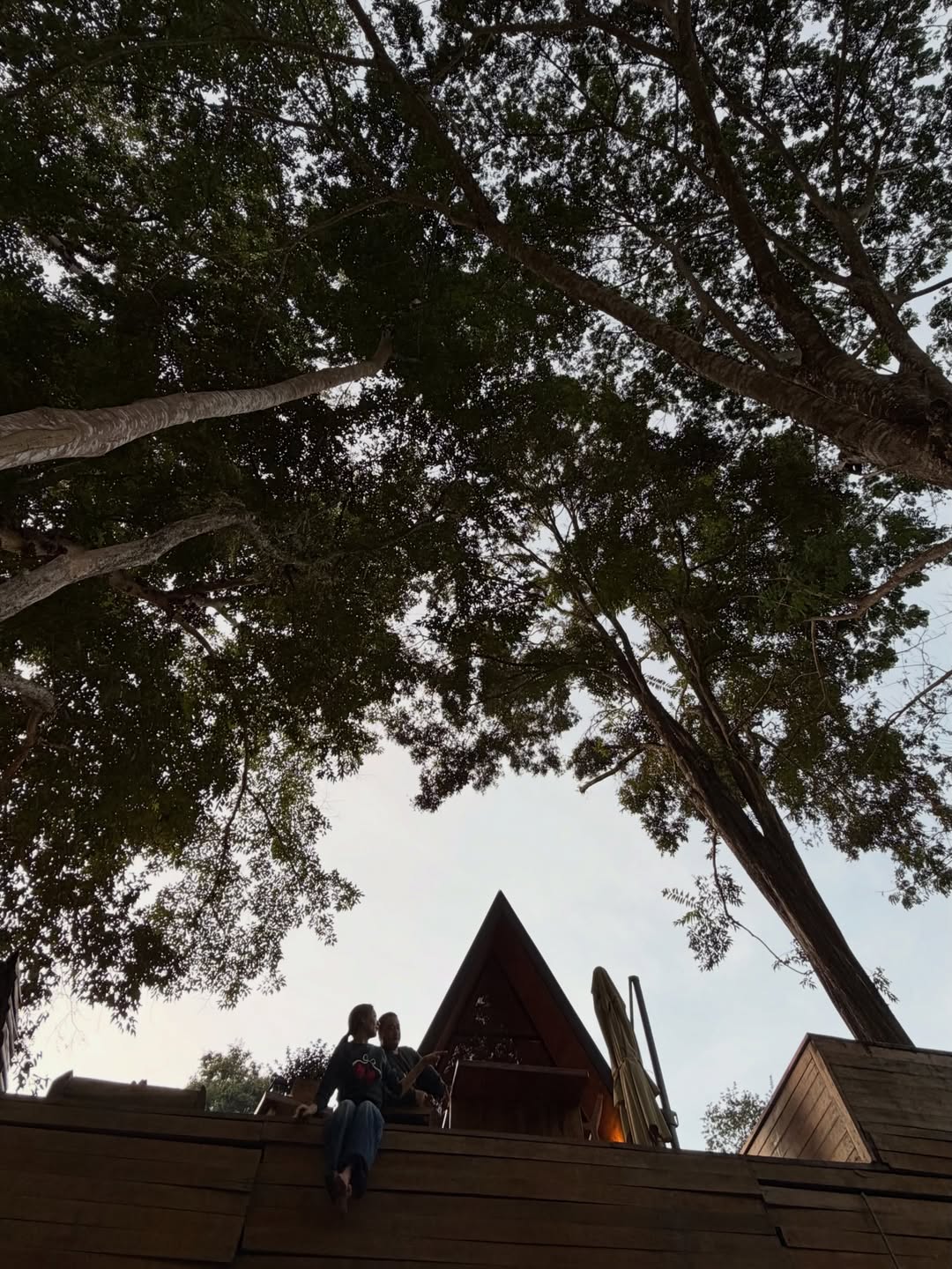 พลอย - ชิดจันทร์ ห่ง