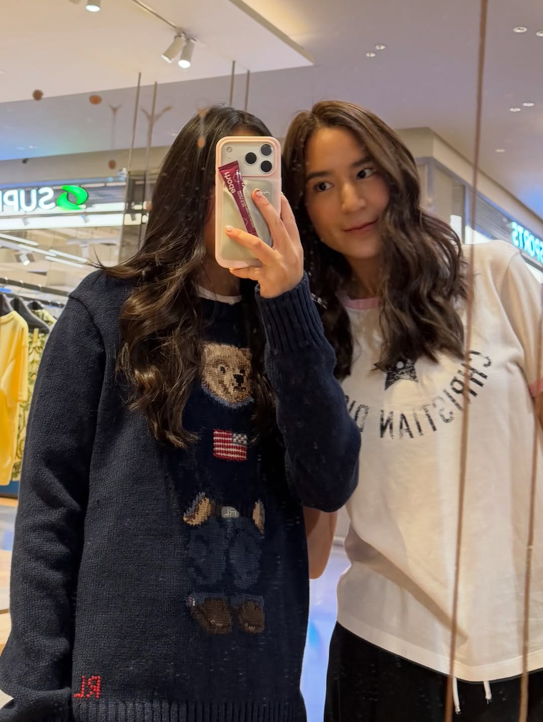 พลอย - ชิดจันทร์ ห่ง