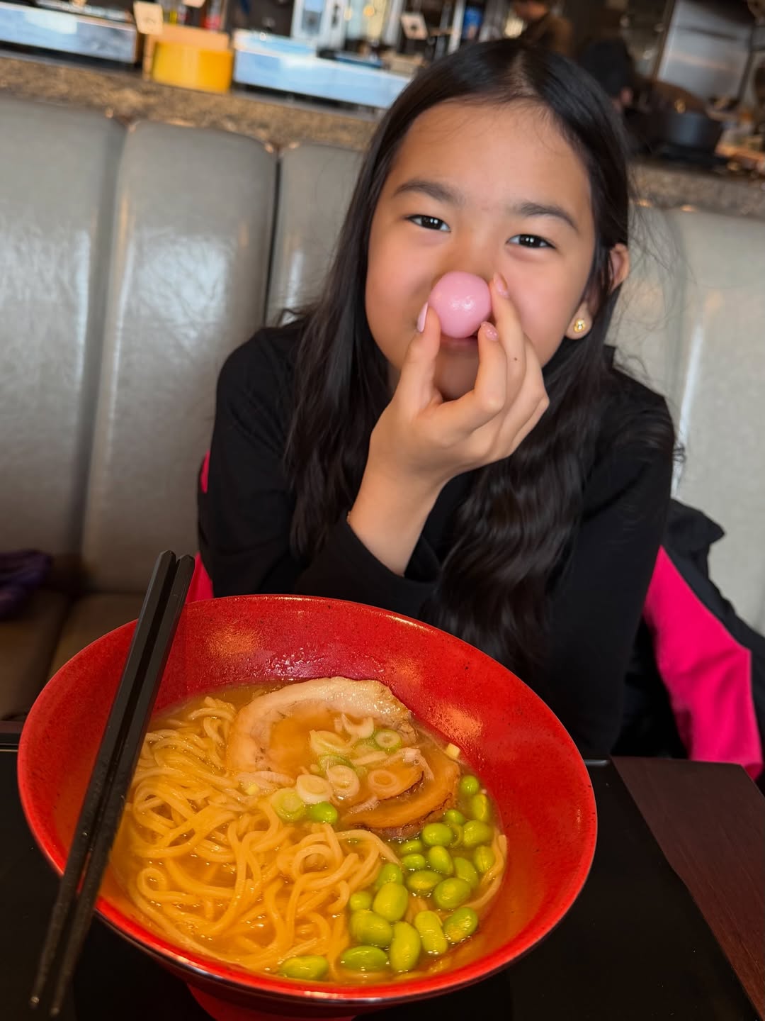 พลอย - ชิดจันทร์ ห่ง