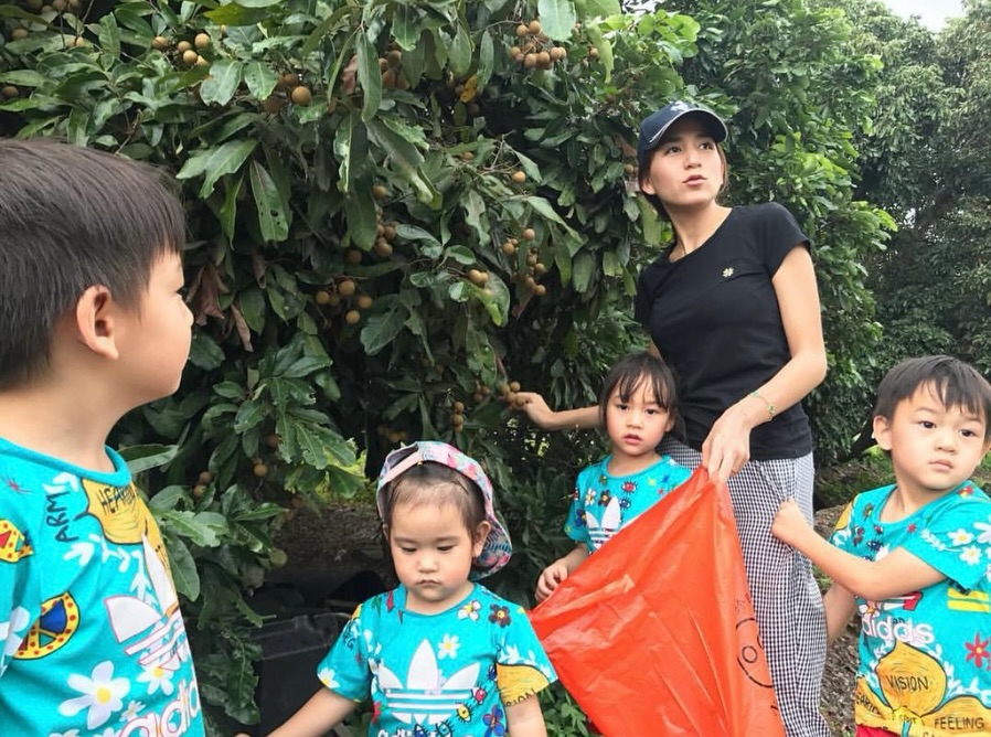 พลอย - ชิดจันทร์ ห่ง