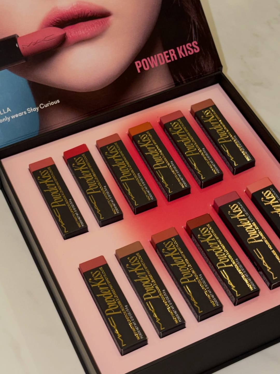 พลอย - ชิดจันทร์ ห่ง