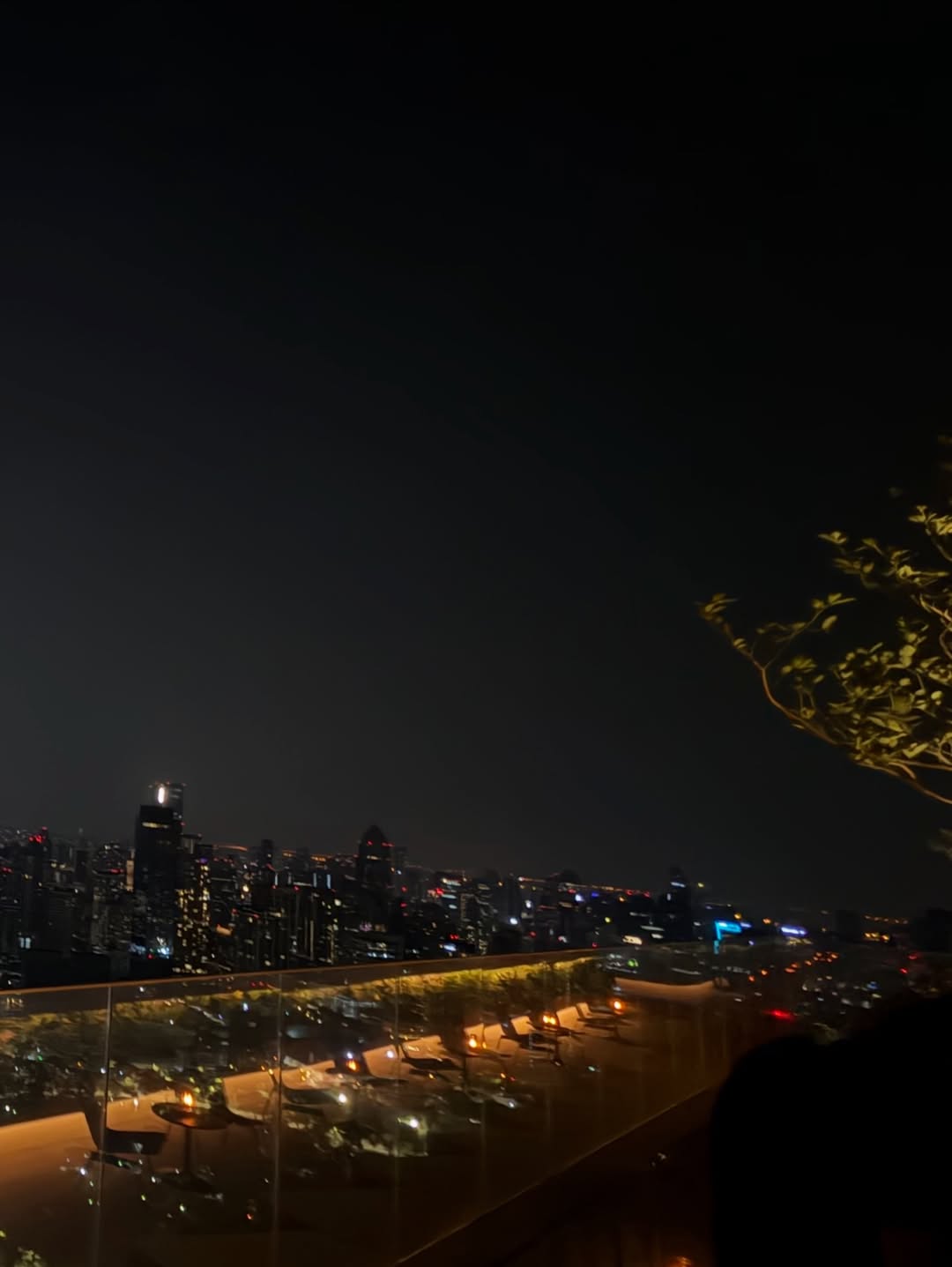 พลอย - ชิดจันทร์ ห่ง