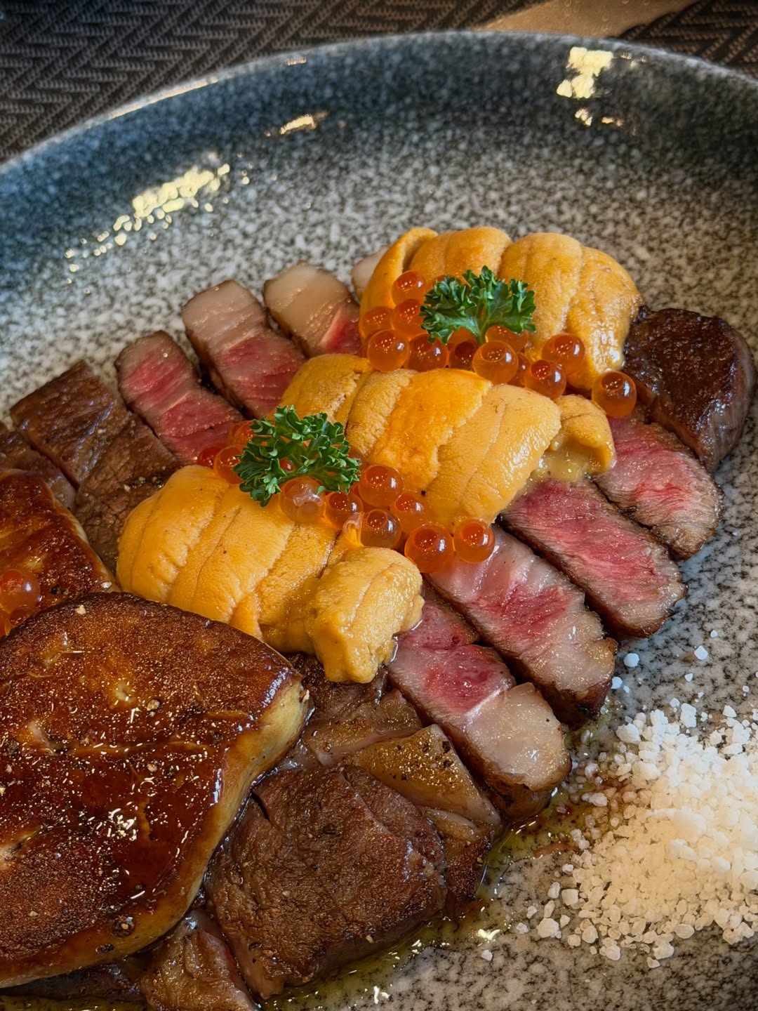 พลอย - ชิดจันทร์ ห่ง