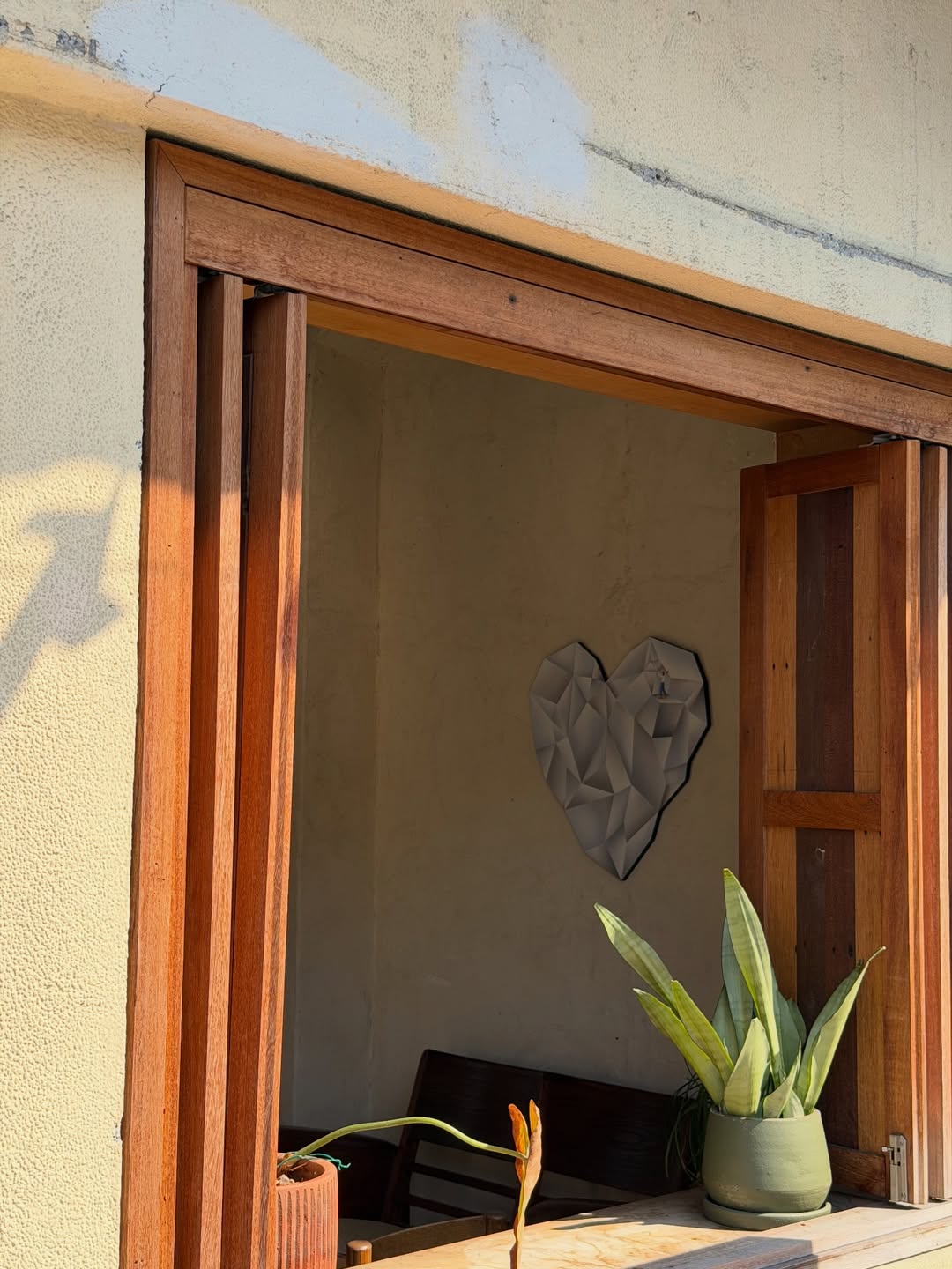 พลอย - ชิดจันทร์ ห่ง