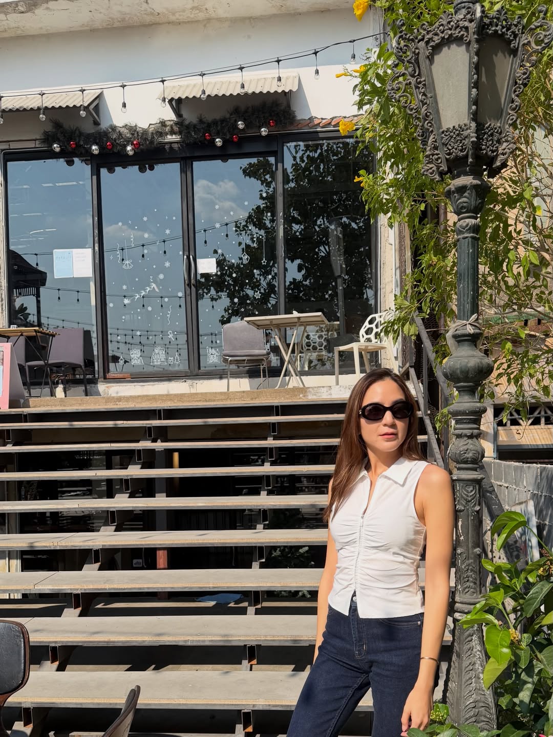 พลอย - ชิดจันทร์ ห่ง