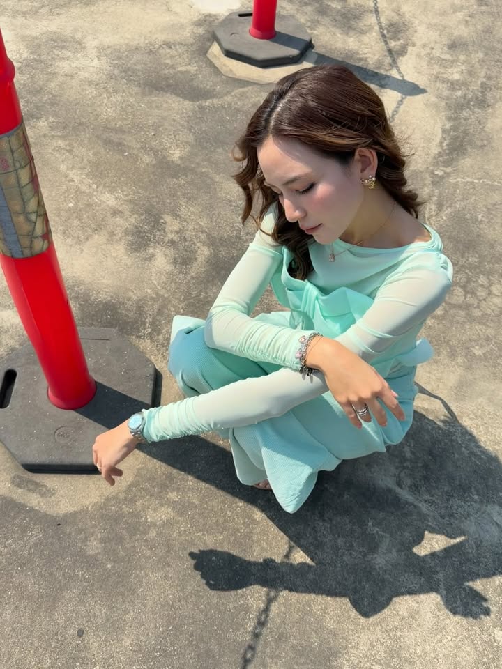 พลอย - ชิดจันทร์ ห่ง