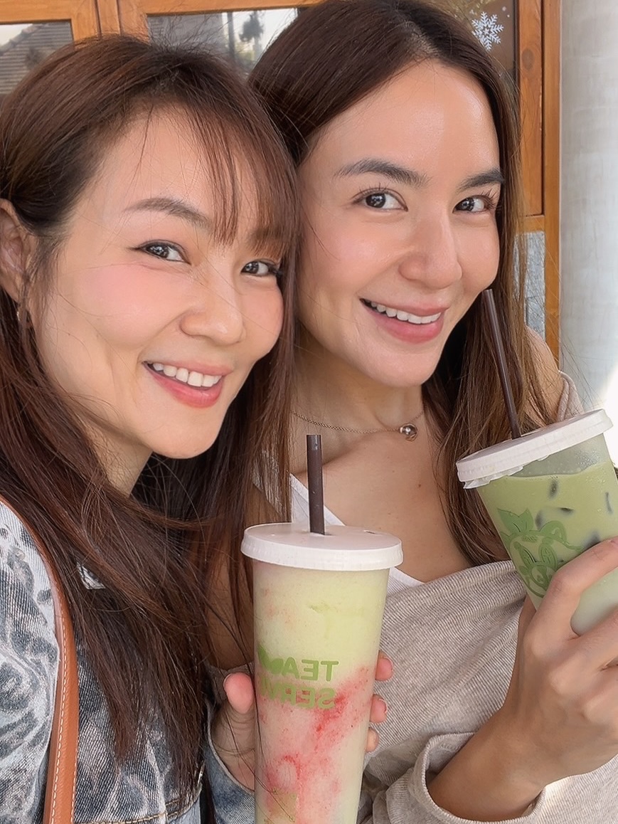 พลอย - ชิดจันทร์ ห่ง