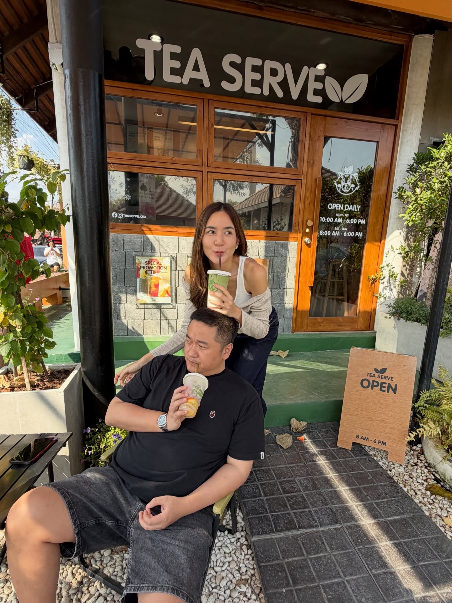 พลอย - ชิดจันทร์ ห่ง