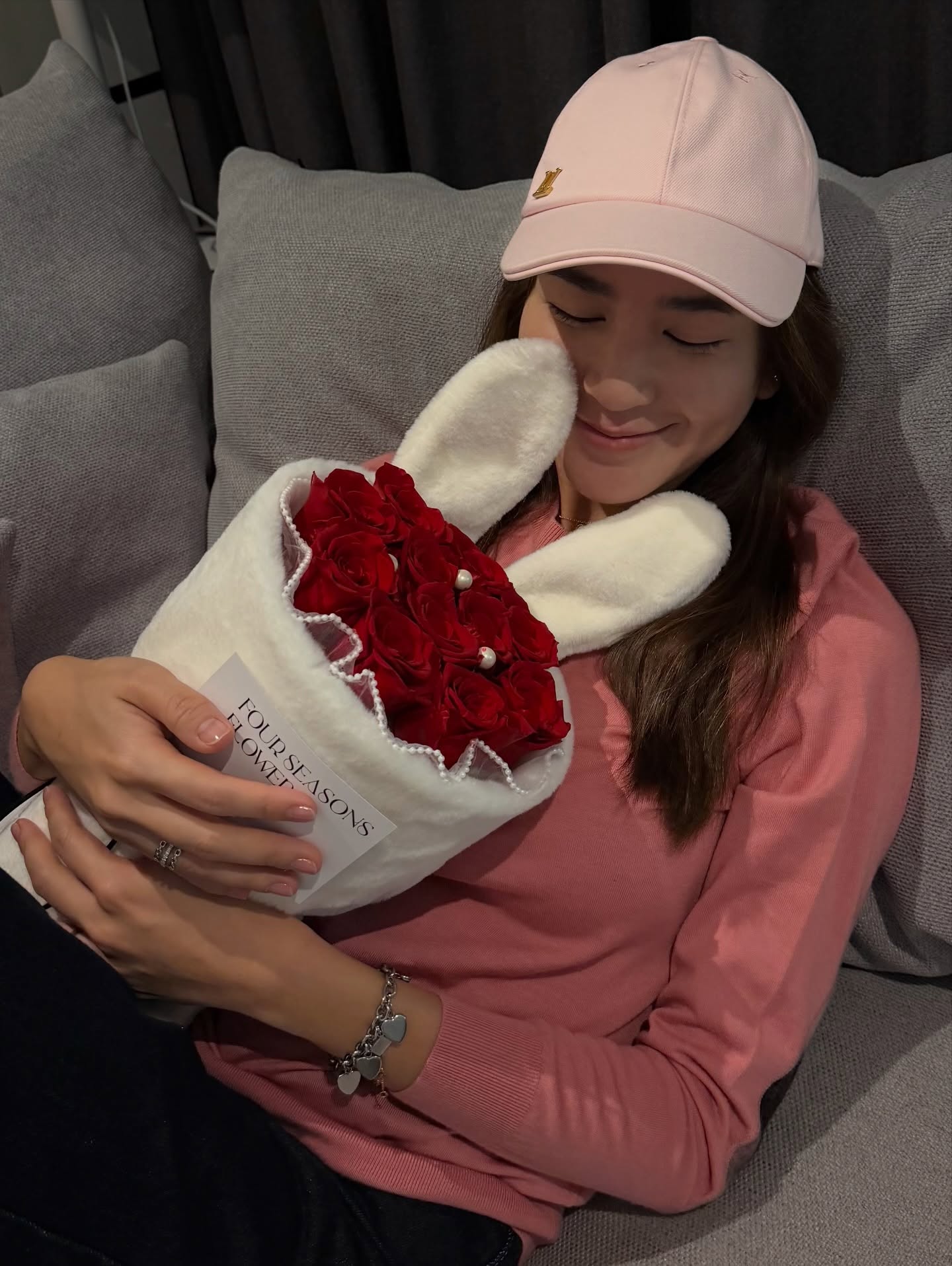 พลอย - ชิดจันทร์ ห่ง