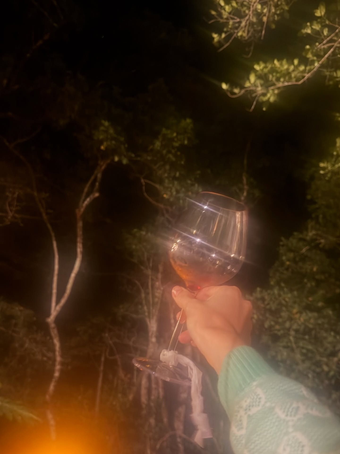 พลอย - ชิดจันทร์ ห่ง